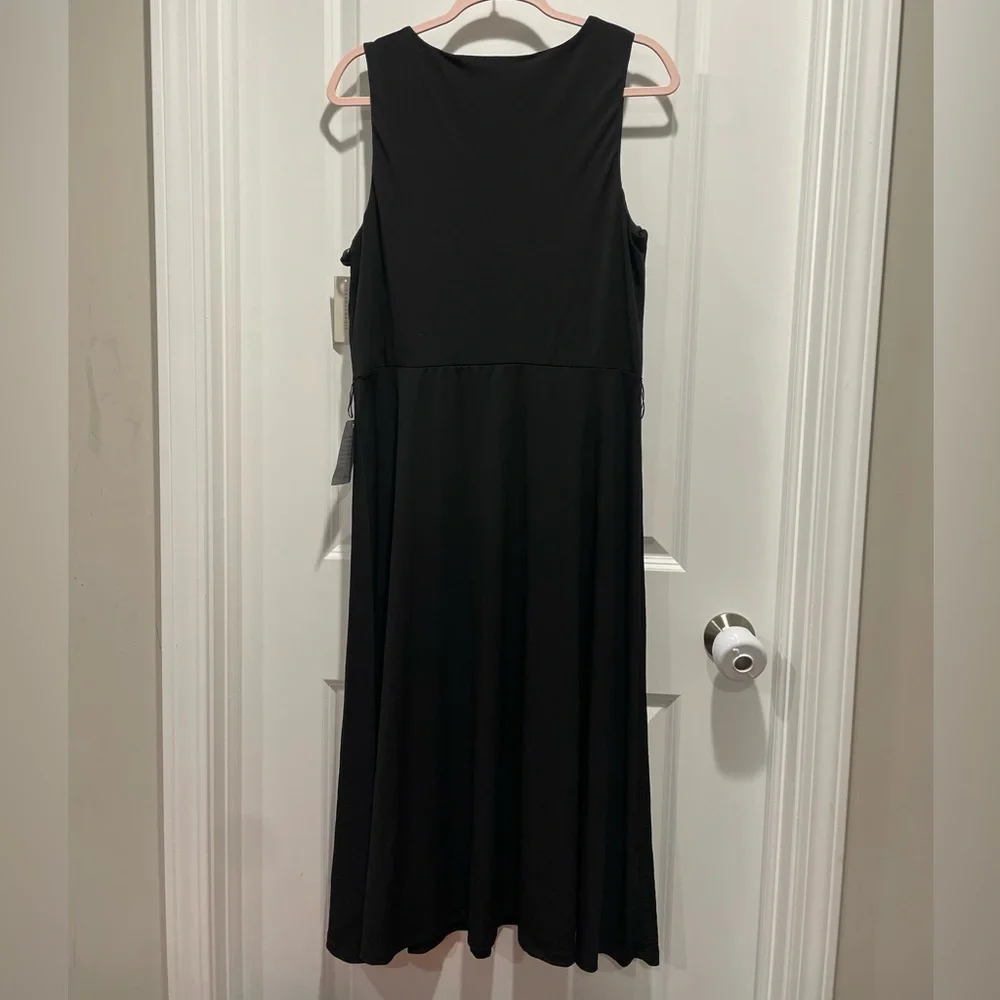 New Tash and Sophie Classic Black Midi Dress with V-Neck Size 16 - Picture 5 of 6